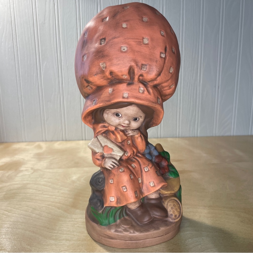 Vintage 70s Hand Painted Ceramic Big Bonnet Garden Girl Figurine - Peach Outfit